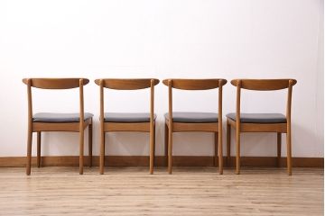 北欧ヴィンテージ　チーク材　メンズライクなお部屋にも合うスタイリッシュなデザインのチェア4脚セット(ダイニングチェア、椅子、ビンテージ)(R-047700)