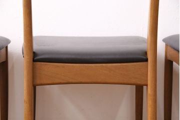 北欧ヴィンテージ　チーク材　メンズライクなお部屋にも合うスタイリッシュなデザインのチェア4脚セット(ダイニングチェア、椅子、ビンテージ)(R-047700)