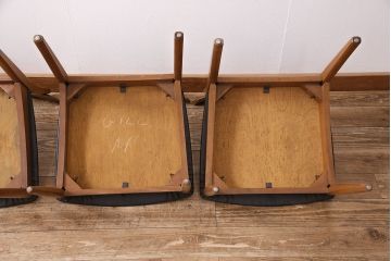 北欧ヴィンテージ　チーク材　メンズライクなお部屋にも合うスタイリッシュなデザインのチェア4脚セット(ダイニングチェア、椅子、ビンテージ)(R-047700)