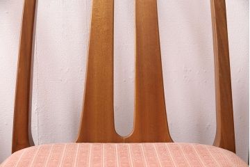 イギリスヴィンテージ　チーク材　温もり溢れるダイニング作りにおすすめのチェア4脚セット(ダイニングチェア、椅子、ビンテージ)(R-047702)