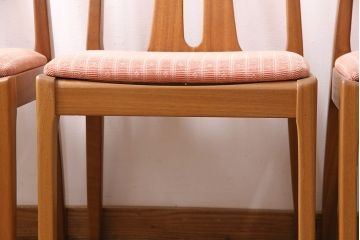 イギリスヴィンテージ　チーク材　温もり溢れるダイニング作りにおすすめのチェア4脚セット(ダイニングチェア、椅子、ビンテージ)(R-047702)