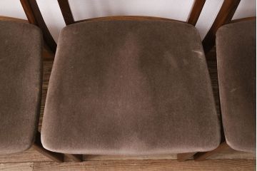 北欧ヴィンテージ　G-PLAN(ジープラン)　チーク材　お部屋に取り入れやすいデザインが魅力のチェア4脚セット(ダイニングチェア、椅子、ビンテージ)(R-047703)