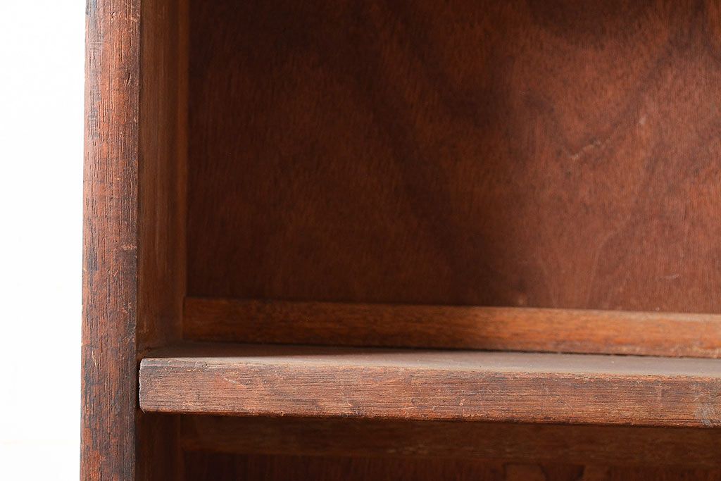 和製アンティーク　使い込まれた風合いが味わい深いシンプルなブックシェルフ(収納棚、本棚)(R-047710)