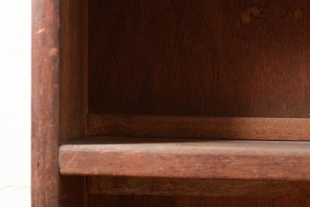 和製アンティーク　使い込まれた風合いが味わい深いシンプルなブックシェルフ(収納棚、本棚)(R-047710)