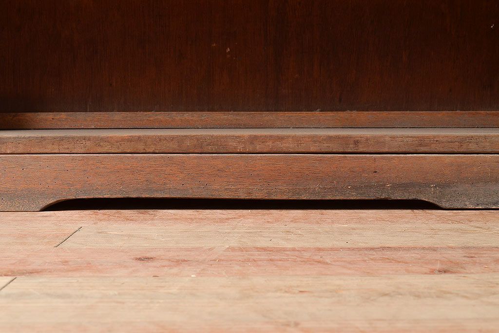 和製アンティーク　使い込まれた風合いが味わい深いシンプルなブックシェルフ(収納棚、本棚)(R-047710)