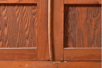 和製アンティーク　レトロな佇まいが魅力的な引き出し付きブックケース(本箱、本棚、戸棚)(R-047711)