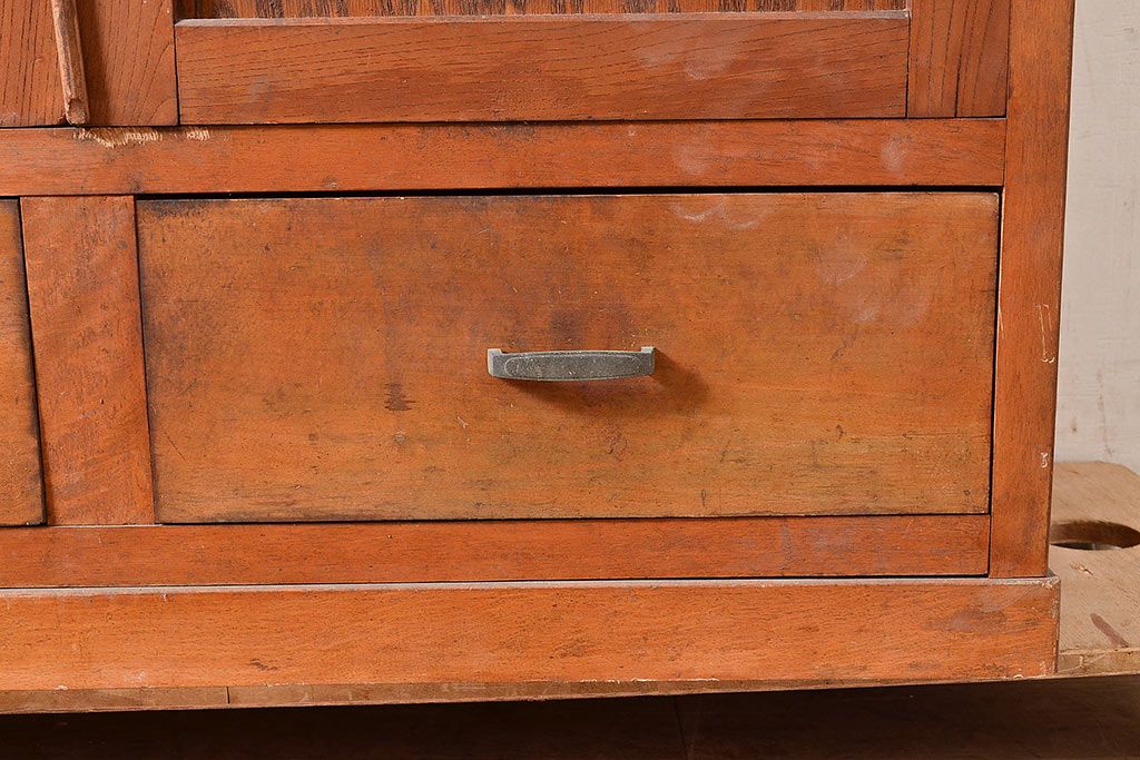 和製アンティーク　レトロな佇まいが魅力的な引き出し付きブックケース(本箱、本棚、戸棚)(R-047711)