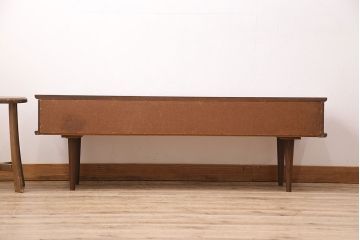 ヴィンテージ家具　アメリカ　ミッドセンチュリースタイルにぴったり!スタイリッシュなデザインのチーク材製リビングボード(テレビボード、テレビ台、ビンテージ)(R-047712)