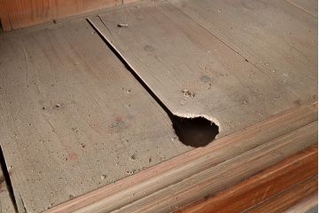 和製アンティーク　たっぷり収納できるシンプルな重ね戸棚(収納棚、食器棚、キャビネット)(R-047713)