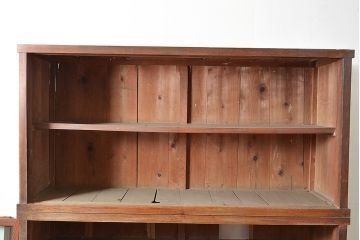 和製アンティーク　たっぷり収納できるシンプルな重ね戸棚・上段(収納棚、食器棚、キャビネット)(R-047714)