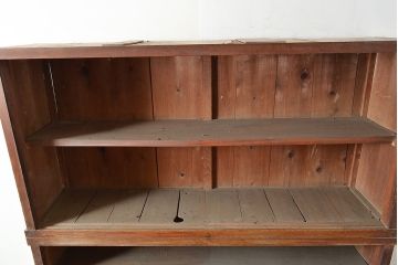 和製アンティーク　たっぷり収納できるシンプルな重ね戸棚・上段(収納棚、食器棚、キャビネット)(R-047714)