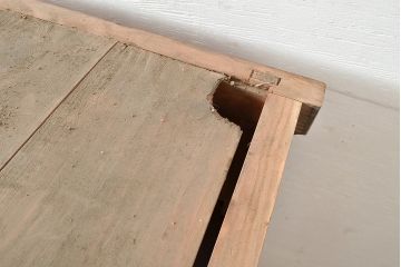 和製アンティーク　たっぷり収納できるシンプルな重ね戸棚・下段(収納棚、食器棚、キャビネット)(R-047715)