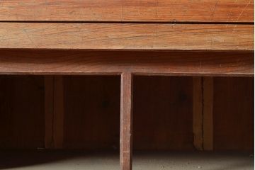 和製アンティーク　たっぷり収納できるシンプルな重ね戸棚・下段(収納棚、食器棚、キャビネット)(R-047715)