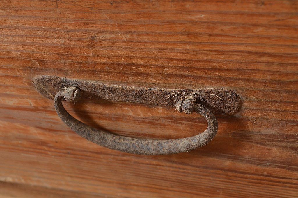 和製アンティーク　たっぷり収納できるシンプルな重ね戸棚・下段(収納棚、食器棚、キャビネット)(R-047715)