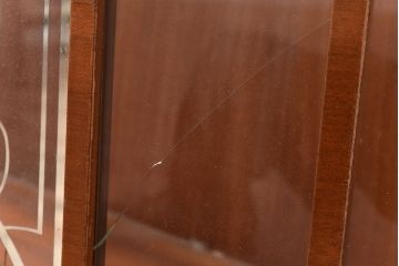 アンティーク家具　イギリスアンティーク　マホガニー材　ペイント仕上げ限定　エレガントな雰囲気の飾り棚(ガラスケース、ショーケース、キャビネット)(R-047720)
