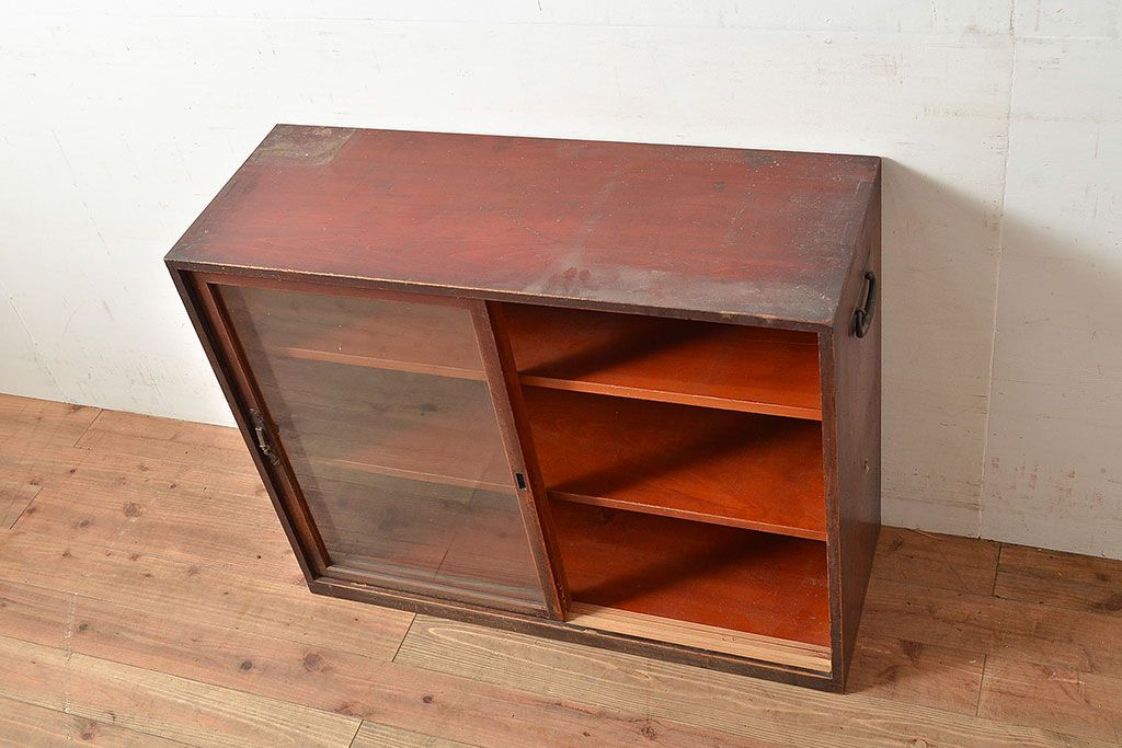 和製アンティーク　レトロな佇まいが趣溢れるヒノキ材製の戸棚(収納棚、飾り棚、キャビネット)(R-047722)