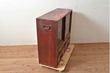 和製アンティーク　レトロな佇まいが趣溢れるヒノキ材製の戸棚(収納棚、飾り棚、キャビネット)(R-047723)
