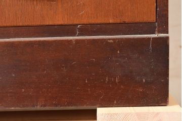 和製アンティーク　レトロとモダンがミックスしているお洒落な本箱(ブックケース、戸棚、キャビネット)(R-047724)