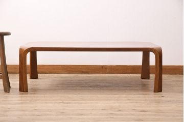ビンテージ　天童木工　ローズウッド材の流れるような木目が存在感抜群の座卓(ローテーブル)(R-047726)