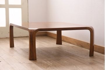 ビンテージ　天童木工　ローズウッド材の流れるような木目が存在感抜群の座卓(ローテーブル)(R-047726)