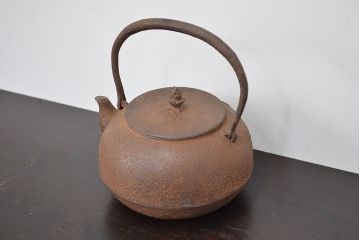 南部照光堂　富岡製糸所　照憲皇太后　御歌　記念鉄瓶(茶道具)(R-047729)