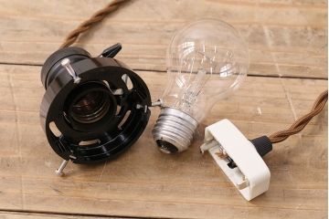 アンティーク照明　柔らかな曲線のフォルムが優しい雰囲気を漂わせる天井照明(ペンダントライト、吊り下げ照明)(R-047778)