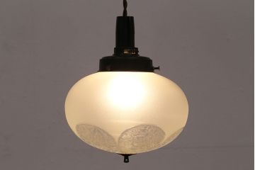 アンティーク照明　昭和初期　摺ガラス地結霜ガラス　上品で凝った作りが魅力的なグローブ照明(ガラスシェード、天井照明、吊り下げ照明)(R-047780)