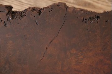 和製アンティーク　総カリン材製!美しい鳥眼杢が見られる存在感のある座卓(花台、飾り台、花梨材)(R-047785)