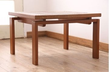 北欧ヴィンテージ　タイルトップのデザインがおしゃれなデンマーク製のセンターテーブル(リビングテーブル、コーヒーテーブル、ビンテージ)(R-047789)