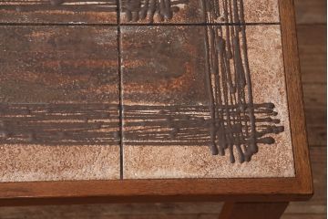 北欧ヴィンテージ　タイルトップのデザインがおしゃれなデンマーク製のセンターテーブル(リビングテーブル、コーヒーテーブル、ビンテージ)(R-047789)