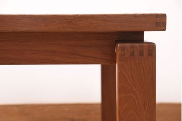 北欧ヴィンテージ　タイルトップのデザインがおしゃれなデンマーク製のセンターテーブル(リビングテーブル、コーヒーテーブル、ビンテージ)(R-047789)