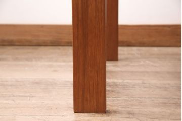 北欧ヴィンテージ　タイルトップのデザインがおしゃれなデンマーク製のセンターテーブル(リビングテーブル、コーヒーテーブル、ビンテージ)(R-047789)