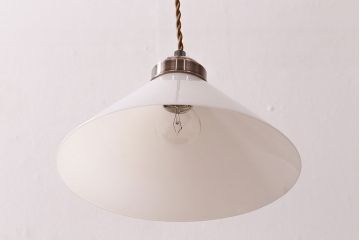 ヴィンテージ照明　シンプルなシェードが魅力のペンダントライト(ランプシェード、天井照明、ビンテージ)(R-047792)