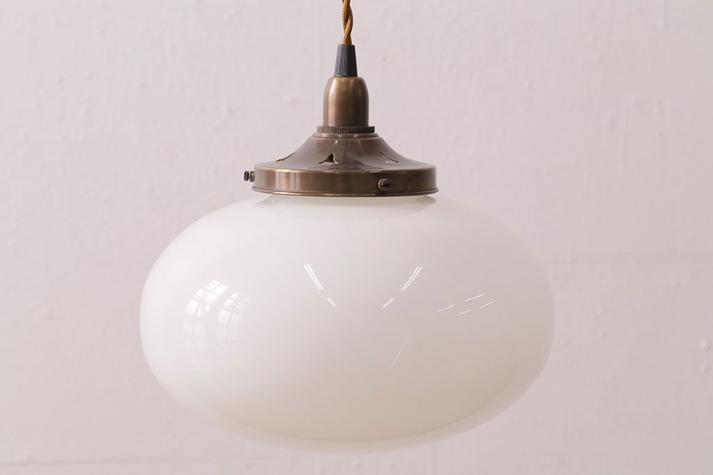 アンティーク照明　コロンとした丸いフォルムが可愛らしいレトロなペンダントライト(天井照明)(R-047794)