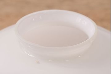 アンティーク照明　コロンとした丸いフォルムが可愛らしいレトロなペンダントライト(天井照明)(R-047794)