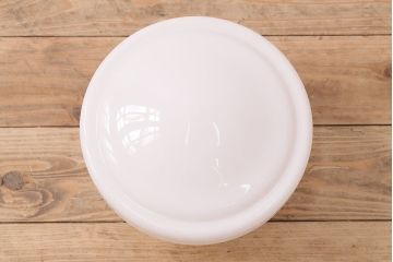 アンティーク照明　レトロな雰囲気漂う乳白色のガラスペンダントライト(吊り下げ照明、天井照明)(R-047797)