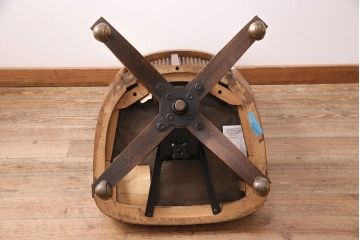 中古　ドレクセルヘリテイジ・ジャパン　Cameo Classics(キャメオクラシックス)　エレガントで格調高い雰囲気漂うマホガニー材製のデスクチェア(回転椅子)(定価約40万円)(R-047798)