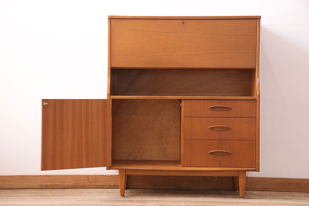 北欧ビンテージ　チーク材製　北欧生まれ!木の温もりを感じるライティングビューロー(デスク、簿記机、在宅ワーク、在宅用収納棚)(R-047800)