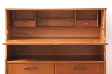 北欧ビンテージ　チーク材製　北欧生まれ!木の温もりを感じるライティングビューロー(デスク、簿記机、在宅ワーク、在宅用収納棚)(R-047800)