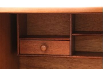 北欧ビンテージ　チーク材製　北欧生まれ!木の温もりを感じるライティングビューロー(デスク、簿記机、在宅ワーク、在宅用収納棚)(R-047800)