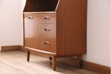 北欧ビンテージ　チーク材製　北欧生まれ!木の温もりを感じるライティングビューロー(デスク、簿記机、在宅ワーク、在宅用収納棚)(R-047800)