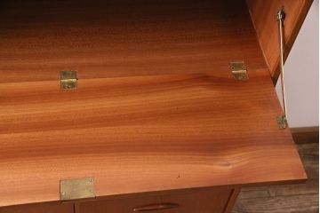 北欧ビンテージ　チーク材製　北欧生まれ!木の温もりを感じるライティングビューロー(デスク、簿記机、在宅ワーク、在宅用収納棚)(R-047800)