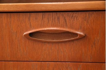 北欧ビンテージ　チーク材製　北欧生まれ!木の温もりを感じるライティングビューロー(デスク、簿記机、在宅ワーク、在宅用収納棚)(R-047800)