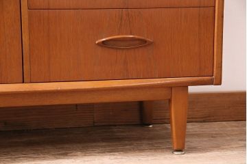 北欧ビンテージ　チーク材製　北欧生まれ!木の温もりを感じるライティングビューロー(デスク、簿記机、在宅ワーク、在宅用収納棚)(R-047800)