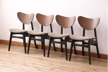 北欧ビンテージ　G-PLAN(ジープラン)　羽を広げたようなユニークなデザインが魅力的なチェア4脚セット(バタフライチェア、ダイニングチェア、椅子)(R-047807)