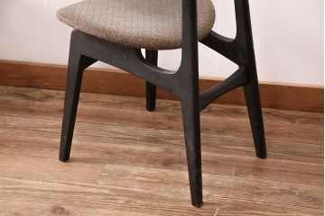 北欧ビンテージ　G-PLAN(ジープラン)　羽を広げたようなユニークなデザインが魅力的なチェア4脚セット(バタフライチェア、ダイニングチェア、椅子)(R-047807)