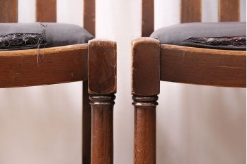 イギリスアンティーク　オーク材　落ち着いた雰囲気が魅力のシンプルなチェア4脚セット(ダイニングチェア、椅子)(R-047809)