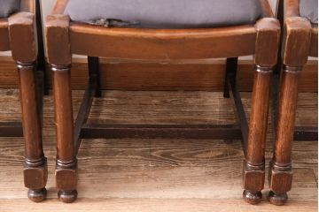 イギリスアンティーク　オーク材　落ち着いた雰囲気が魅力のシンプルなチェア4脚セット(ダイニングチェア、椅子)(R-047809)