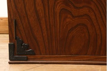 和製ヴィンテージ　国産民芸家具!動き出しそうな杢目が高級感を演出するサイドボード(衣装箪笥、引き出し、ビンテージ)(R-047812)