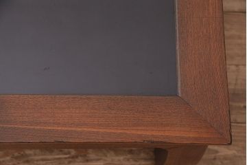 アンティーク　ケヤキ材製　異素材の組み合わせがお洒落な小振りの座卓(センターテーブル、ローテーブル)(R-047817)